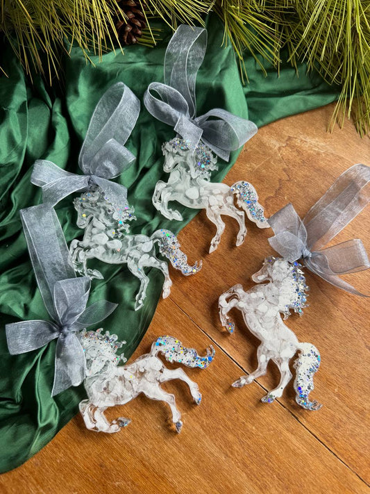 ✨ Unicorno - Decorazione Natalizia in Resina